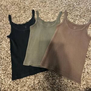 Brandy Melville tank tops